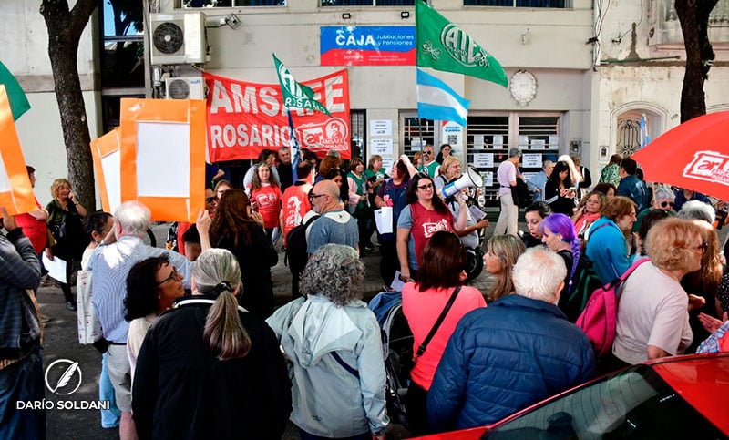 ATE Rosario y Amsafe Rosario denunciaron frente a la Caja de Jubilaciones que el aporte solidario es “un robo”