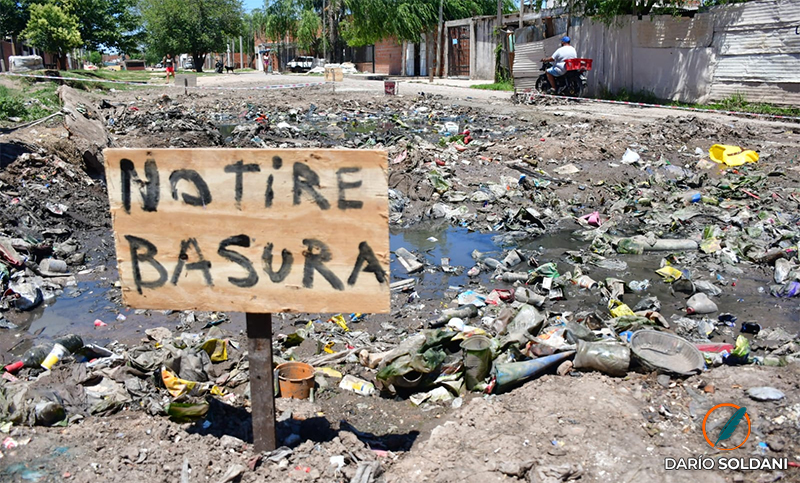 Vecinos de barrio Bonano reclaman una intervención urgente para terminar con un basural