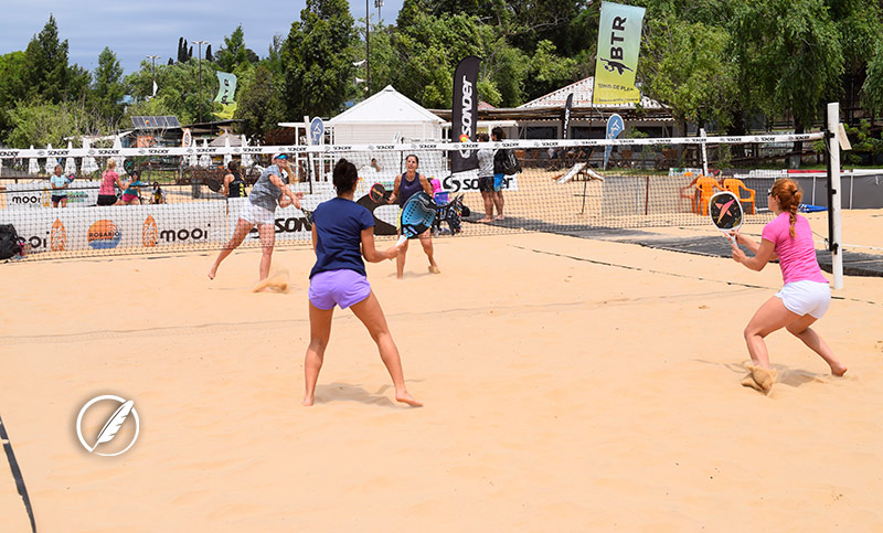 Con gran convocatoria, un nuevo torneo internacional de Beach Tennis se desarrolla en Rosario