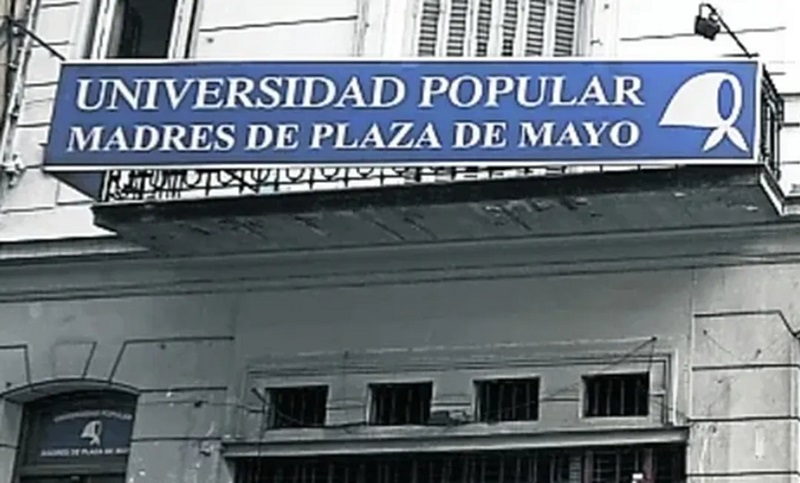 Denunciarán al Gobierno por una fake news contra la Universidad de las Madres de Plaza de Mayo