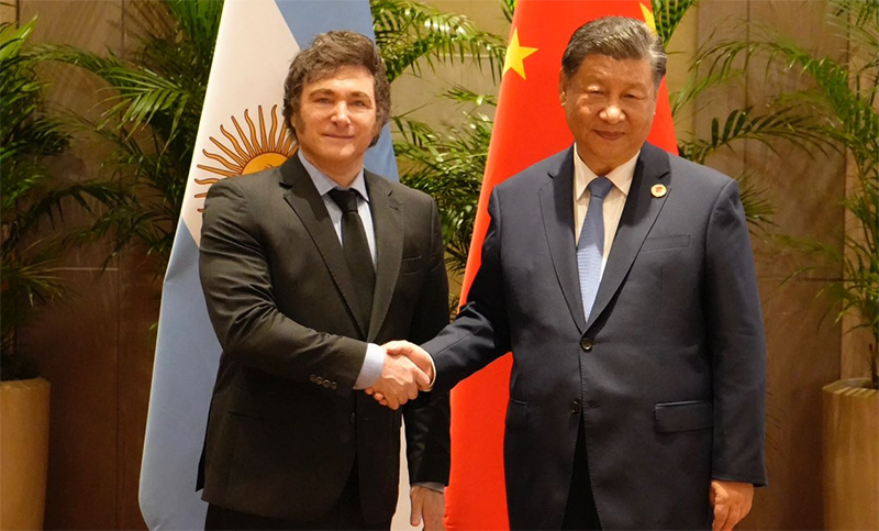 Sorprendente giro ideológico: Milei se reunió con el presidente de China y lo invitó a venir al país