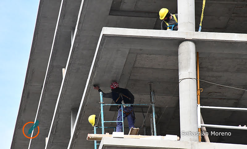 La construcción y la industria volvieron a derrumbarse y las cifras son preocupantes