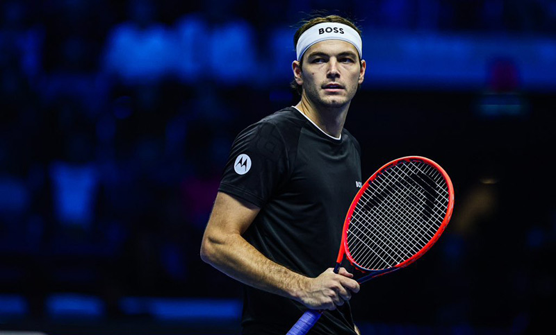 En un partidazo, Fritz dio la sorpresa, venció a Zverev y es finalista del ATP Finals