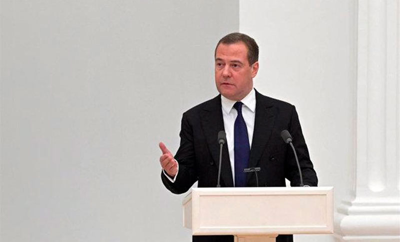 Medvedev advierte que líderes europeos intentan intensificar la guerra en Ucrania tras la victoria de Trump