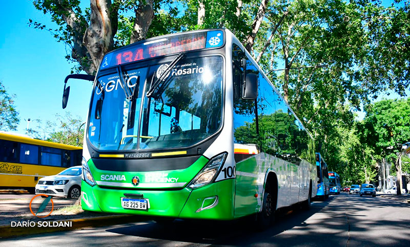 Prueban un colectivo a GNC que podría ahorrar hasta un 50% en el costo del combustible