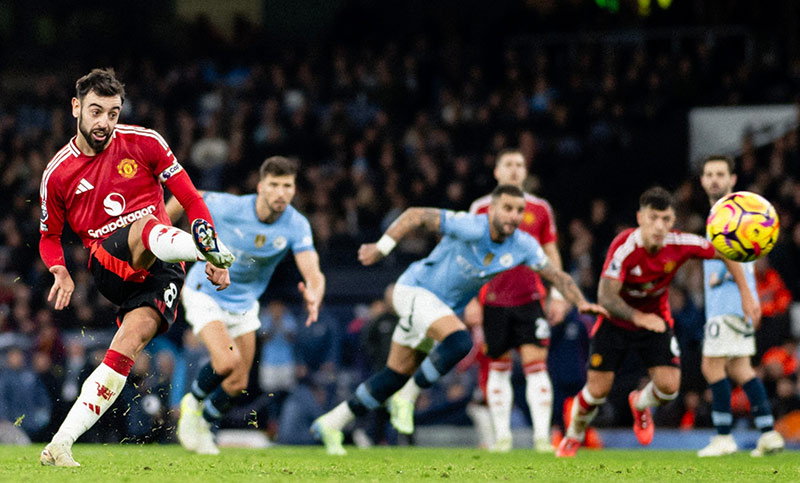 Manchester United le ganó el clásico al City y profundizó la crisis del elenco de Guardiola