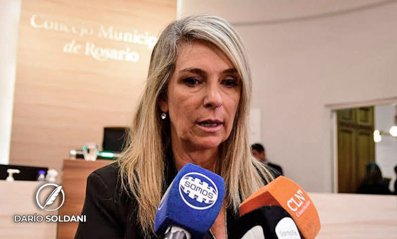 Schmuck a Granata: “Si tiene intenciones de ser candidata, menos tele y más estudio”