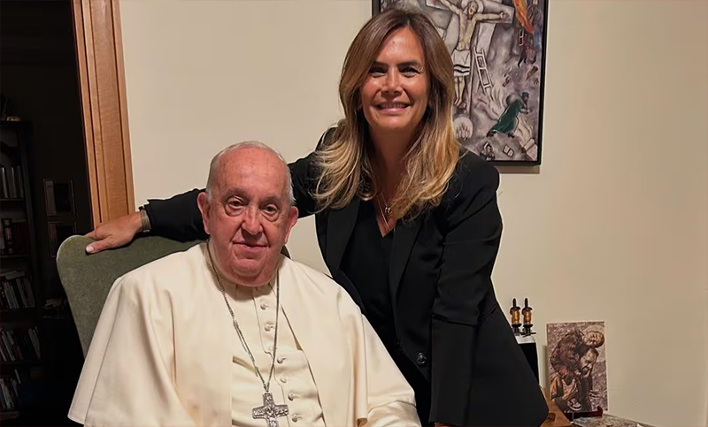 Amalia Granata visitó al Papa Francisco, dialogó sobre el narcotráfico en Santa Fe y hasta se casó