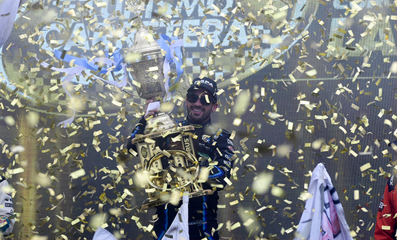 Julián Santero se consagró campeón del TC en una carrera con una gran polémica con Werner